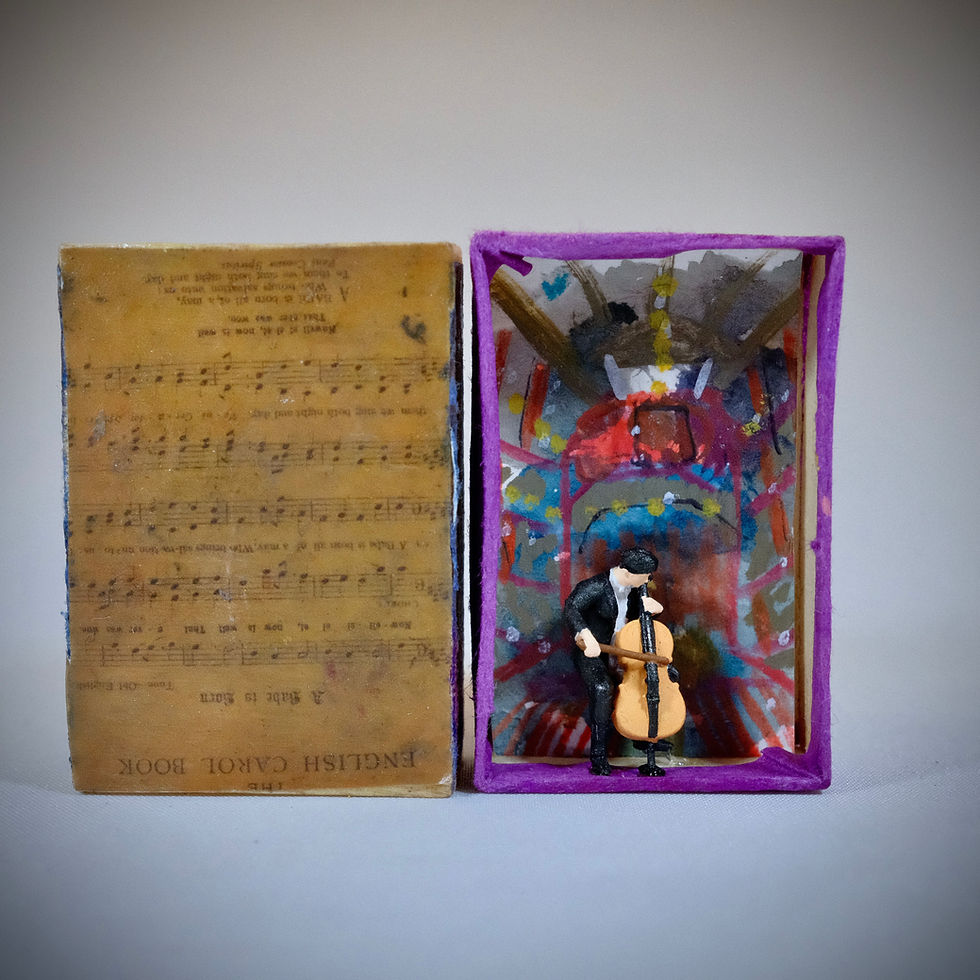 Thumbnail: Violin Cello players in Matchbox Diorama