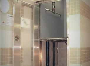 wheelchair-lift-300x244.jpg