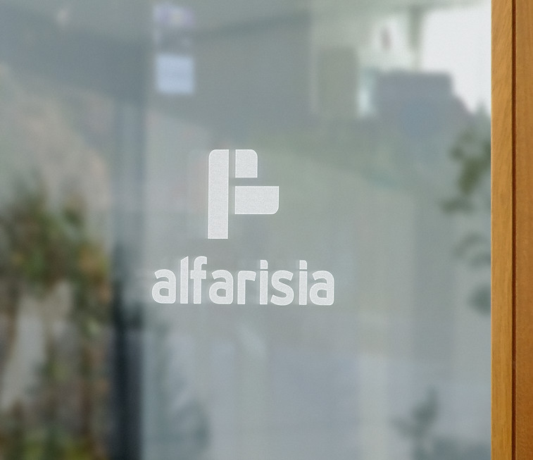 Logo_Mockup_Office_Door_Window_Sign1 .jpg