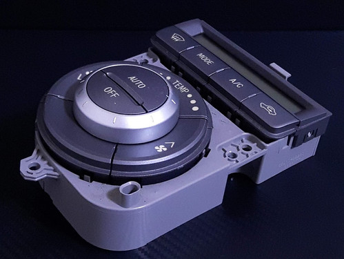 ダイハツ　L275S エアコンパネル　スイッチパネル打ち替え ダイハツ 純正 ミラ 《 L275S 》 エアコンスイッチパネル P70500