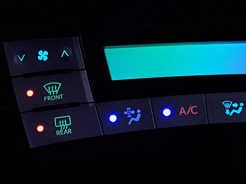 プリウス ZVW30 後期型 エアコンスイッチパネル 7色レインボー