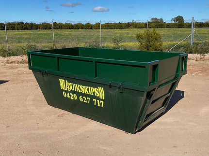7m3 skip bin Griffith.JPG
