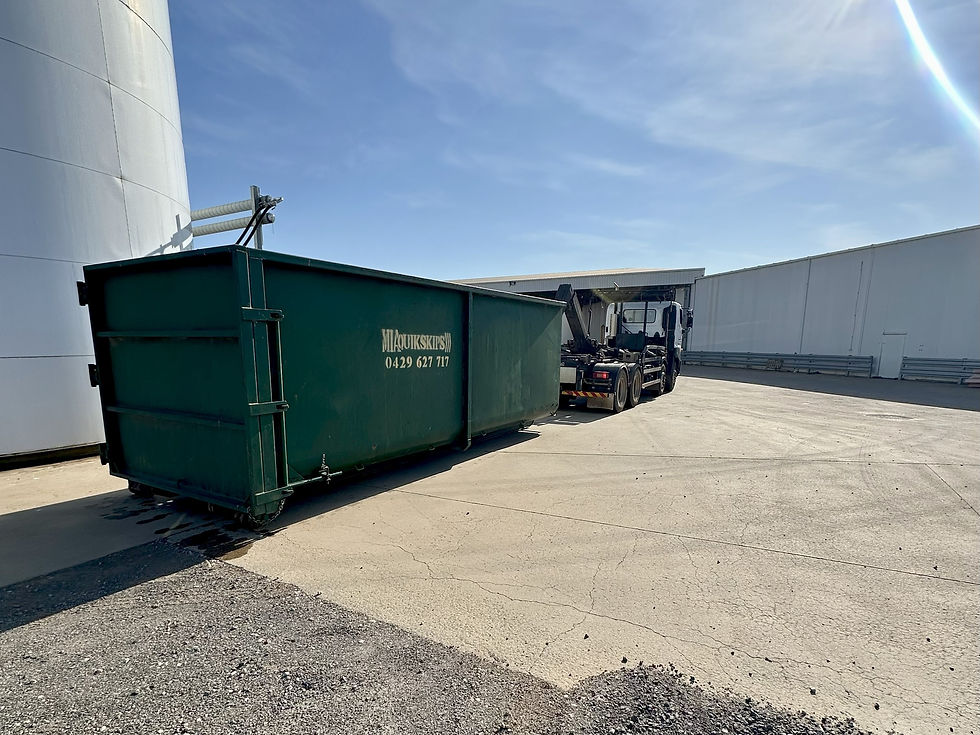 25m3 Capacity Hook Bins Provide Excellent Cleanup Solutions for Commercial Businesses