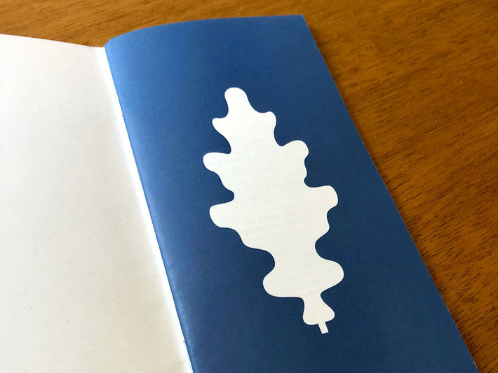 Double page du programme 2017-2018 des conférences Opera Mundi. Design graphique de Géraldine Fohr