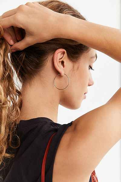 Thumbnail: UO Sterling Silver + 18k Gold Plated Daryl Hoop Earring