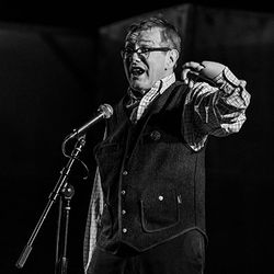 19 StorytellingFestival-2018-7808-KevinKling-400