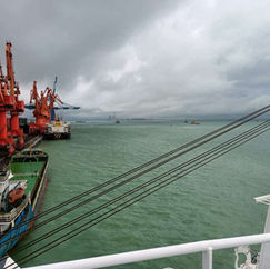 Master engaged tugs for safety