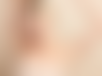 Green Armpits After a Spray Tan