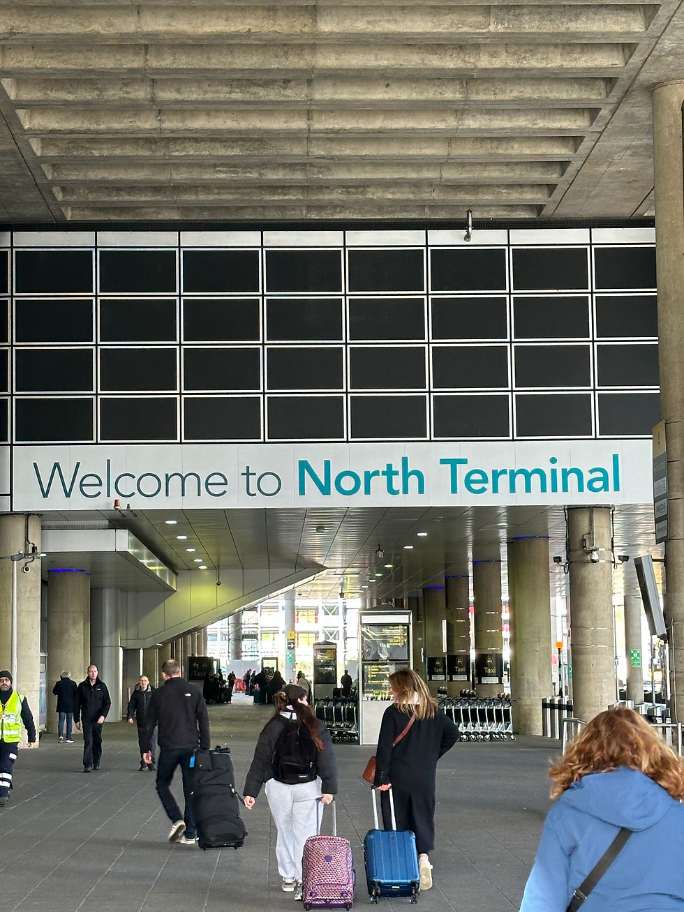 Gatwick Airport to Locks Heath Private Hire Taxi Transfers