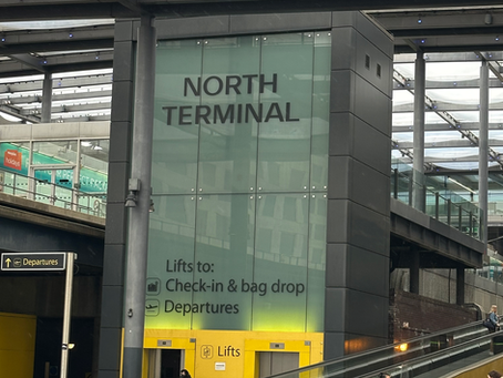 Lyndhurst to Gatwick Airport Private Hire Minibus Taxi Transfers