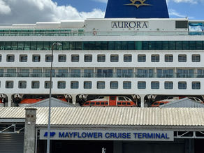 Southampton Docks to Amesbury Private Hire Taxi Transfers