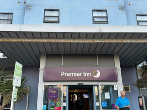 Corhampton Golf Club to Premier Inn Southampton Airport Private Hire Taxi Transfers