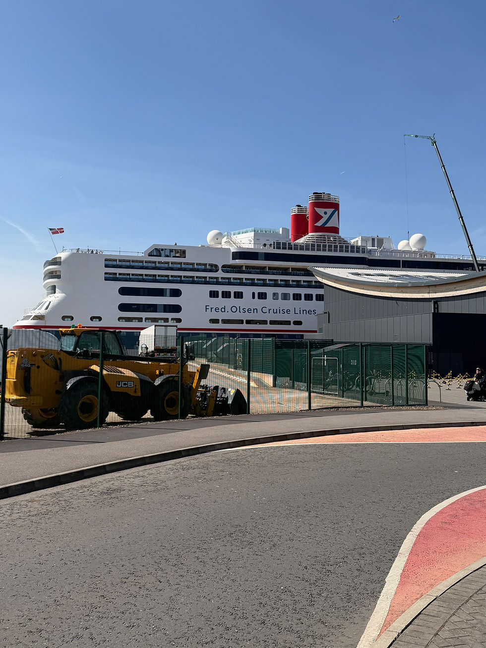 Hythe to Southampton Horizon Cruise Terminal Private Hire Taxi Transfers