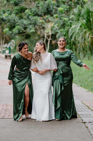 oda al aire libre en quintas de Santorini Colombia con estilo elegante y natural, capturada de forma editorial por Johan Rey.