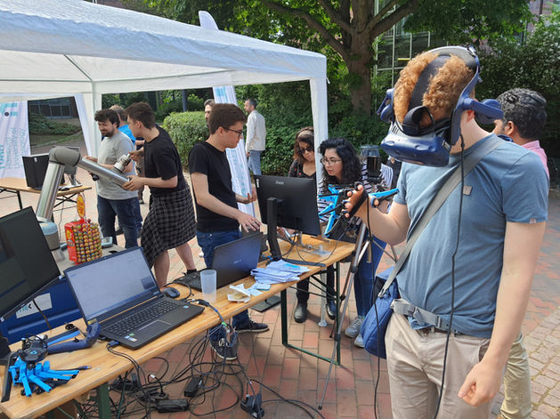 Robotics & VR Experience in Sommerfest 2022 in TUHH