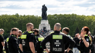 Police Repression at Berlin’s Soviet War Memorials