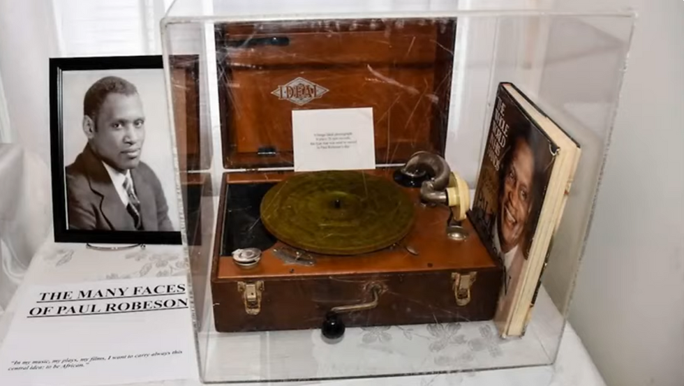 Tayo Aluko's audio play Paul Robeson’s Love Song virtually screening April 29 to May 1