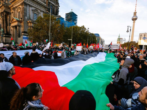 German People’s Movements March in Solidarity With Palestine