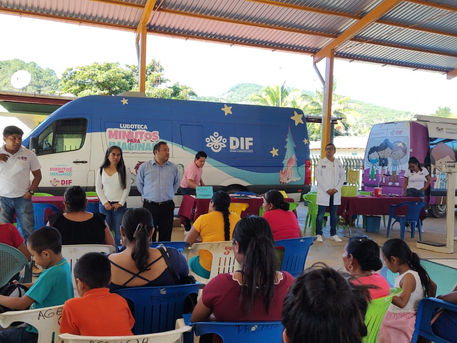 Brinda Caravana de Unidades de Cuidados DIF cerca de 8 mil atenciones de salud y servicios