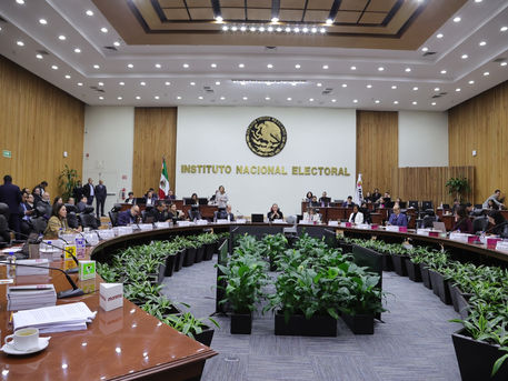 Número: 490
Aprueba INE Lineamientos para conformar la Lista Nominal de
Electores en PP