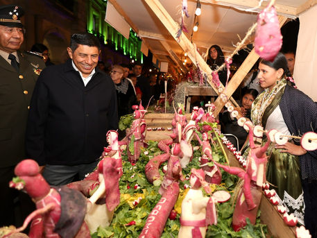 En un ambiente de paz social y seguridad se vivió la Noche de Rábanos en su edición 126 en Oaxaca