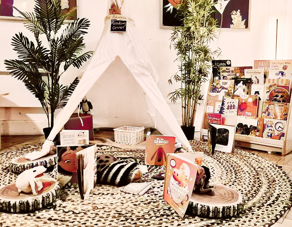 Indoor tent for creative sessions