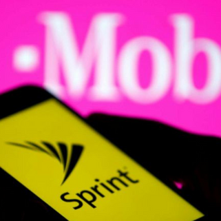 T-Mobile is paying customers to swap out their Sprint SIM cards