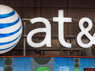 AT&T is about to get away with its bogus $1.99 ‘administrative fee’