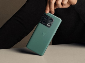 Amazon is running an... unusual OnePlus 10 Pro 5G pre-order deal