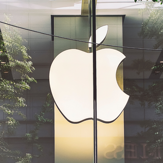 Only a quarter of US iPhones are sold through Apple