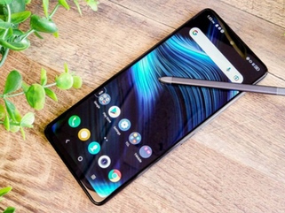 TCL STYLUS 5G REVIEW: NOT QUITE RIGHT