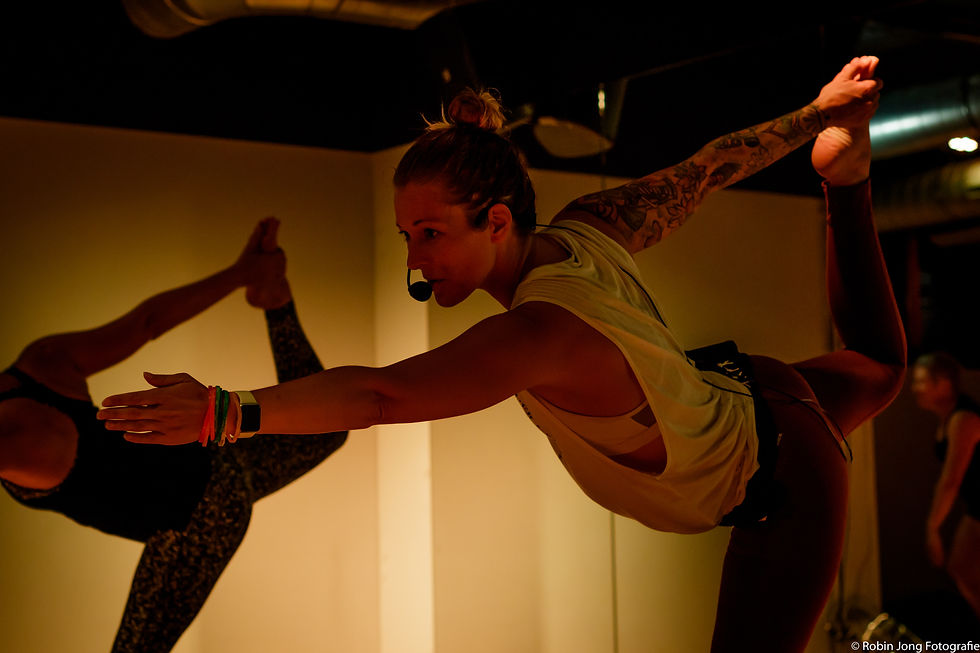 Voel de elegantie in de "Dancers Pose" bij de LesMills BODYBALANCE groepsles