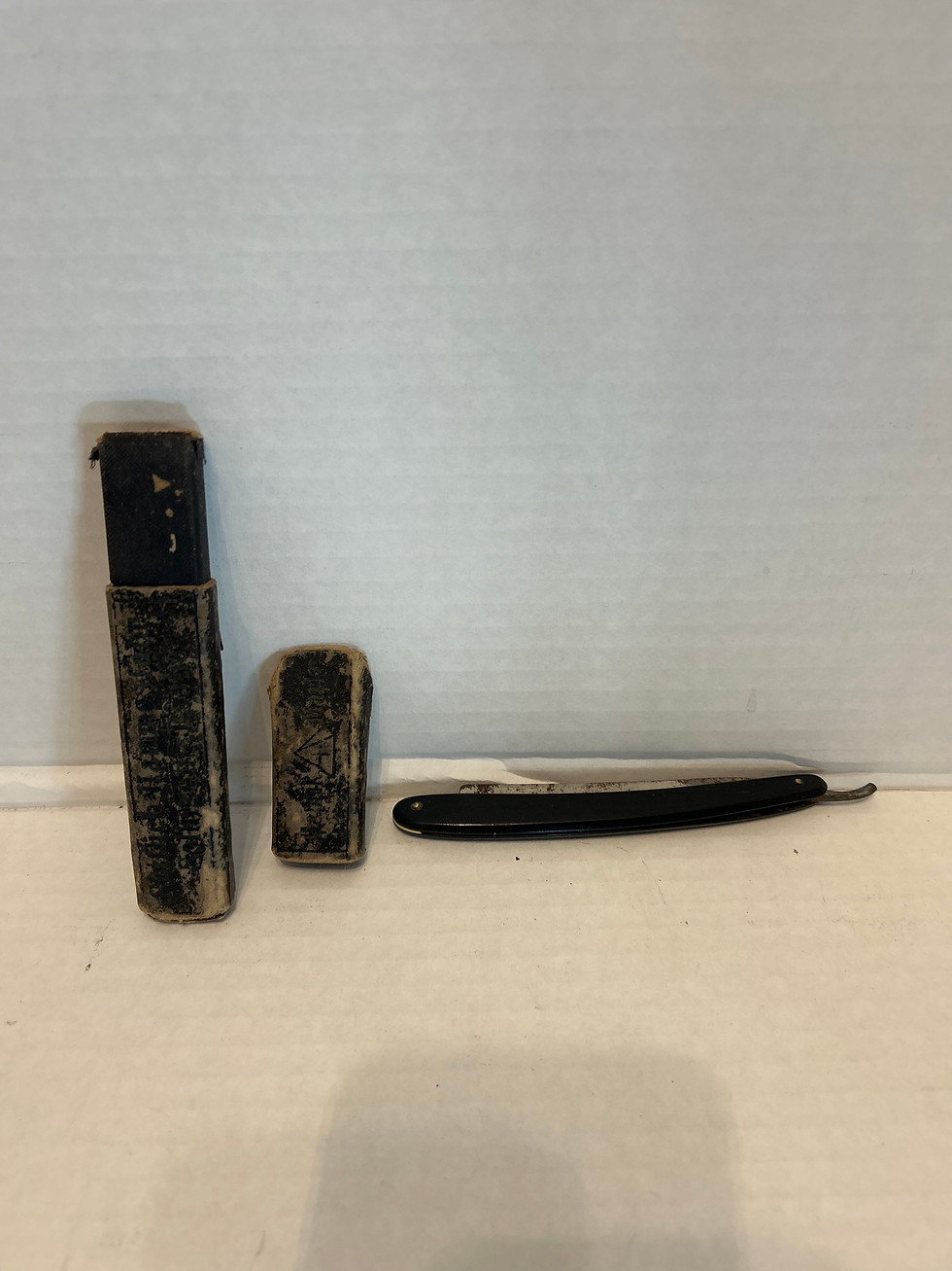 Thumbnail: Vintage Gottlieb Hammesfahr Straight Razor in original case