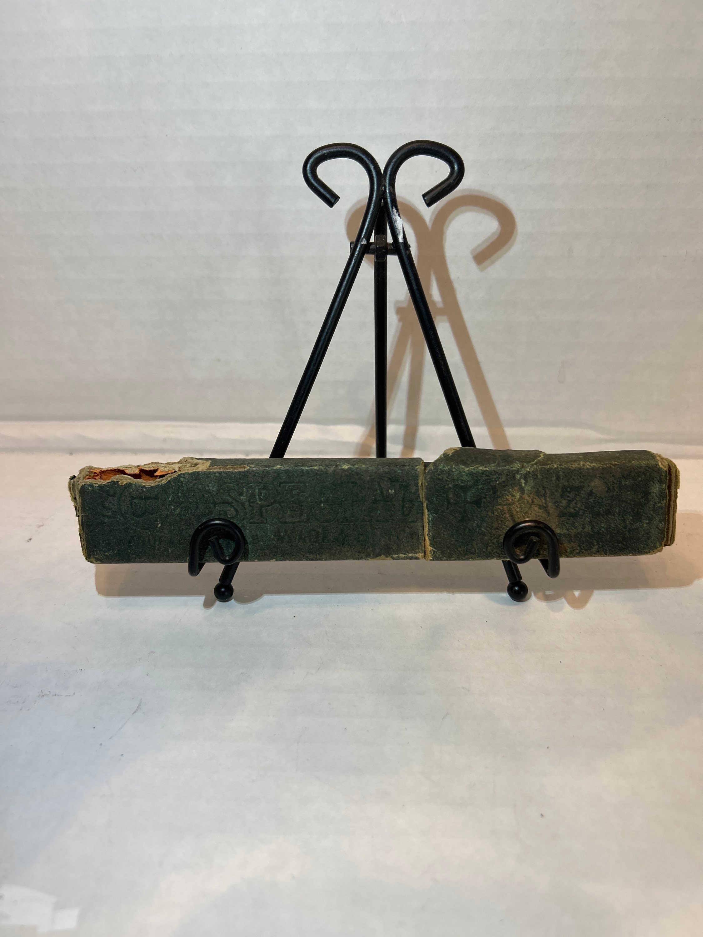 Vintage JR Torrey straight edge razor with original case