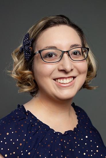 headshot day-Noelle.jpg