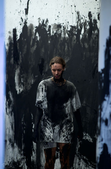 Parallel Vienna 2024 care of cell 115 the black room walking performance kata oelschlägel