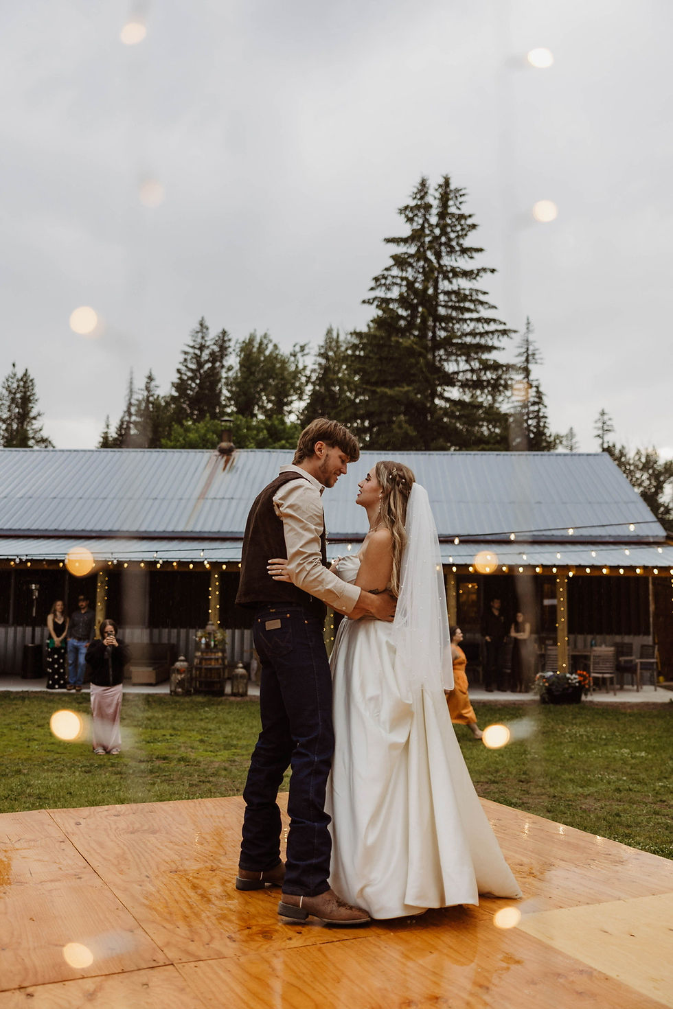 Couple dancing at a weekend wedding near Missoula, Montana