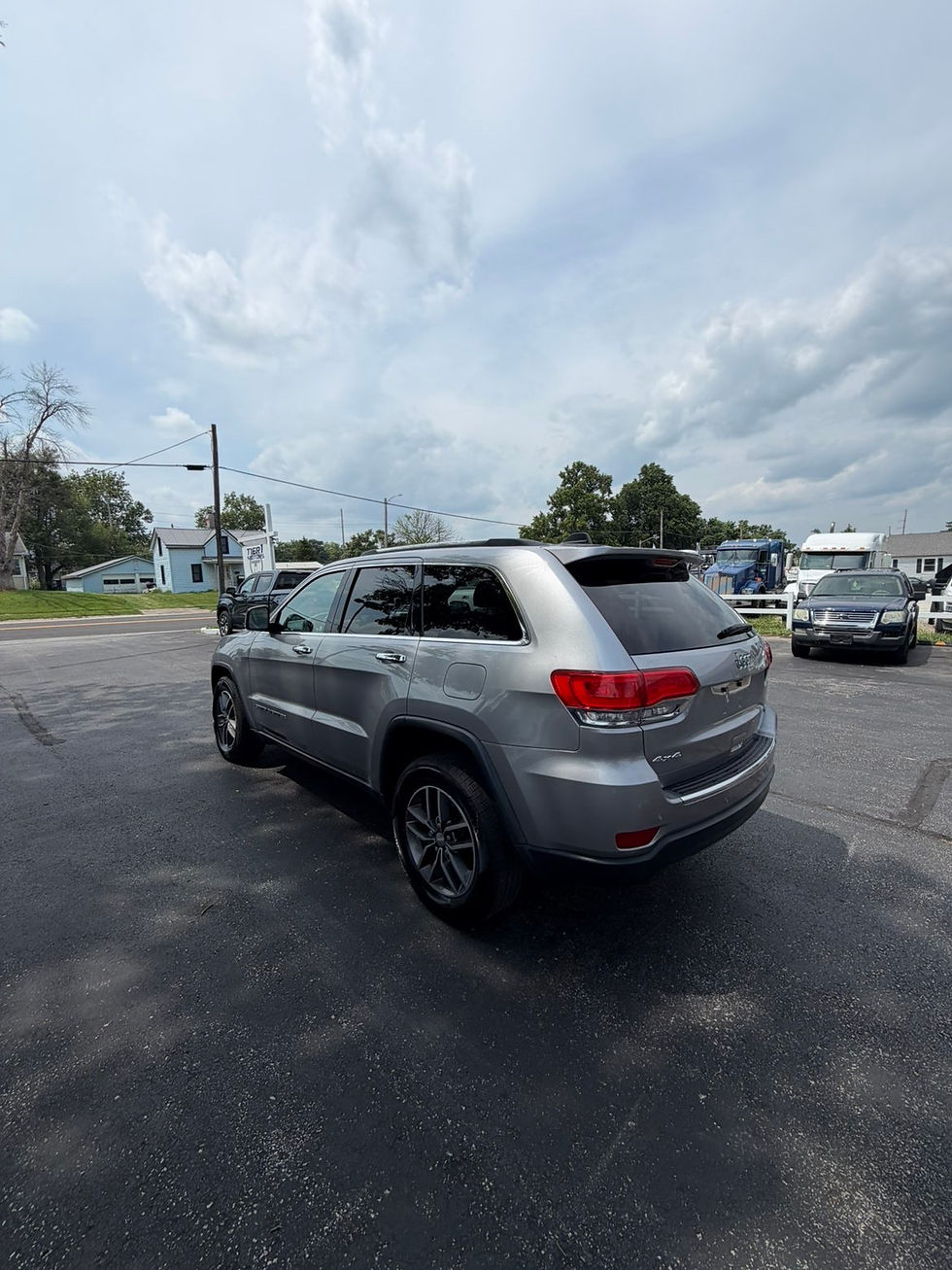 Thumbnail: 2017 jeep grand cherokee