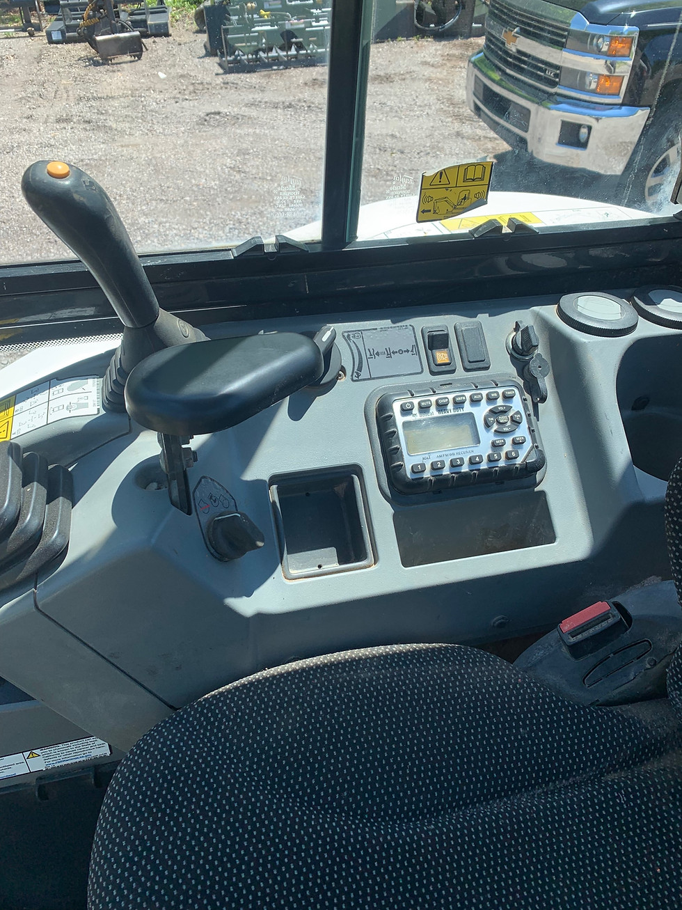 Thumbnail: 2018 Bobcat E35