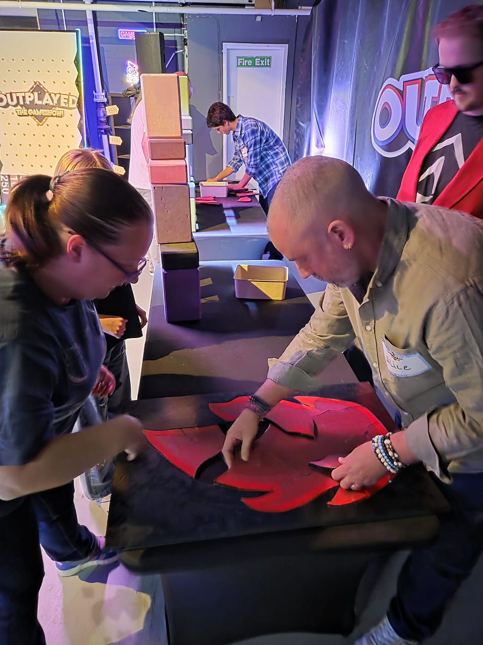 Whose is fastest at building a jigsaw