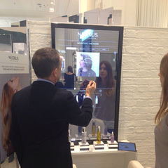 Interactive-Mirrorvision-Selfridges-2-1.jpeg