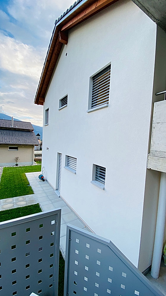 Serramenti in PVC; Parapetti in vetro