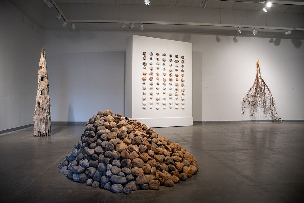 Hosaluk_Installation_TheCircleAndTheDot