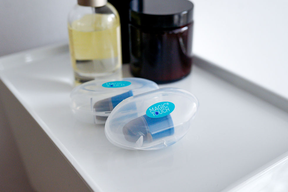 Thumbnail: Magic Touch Eye Drop Applicator Case