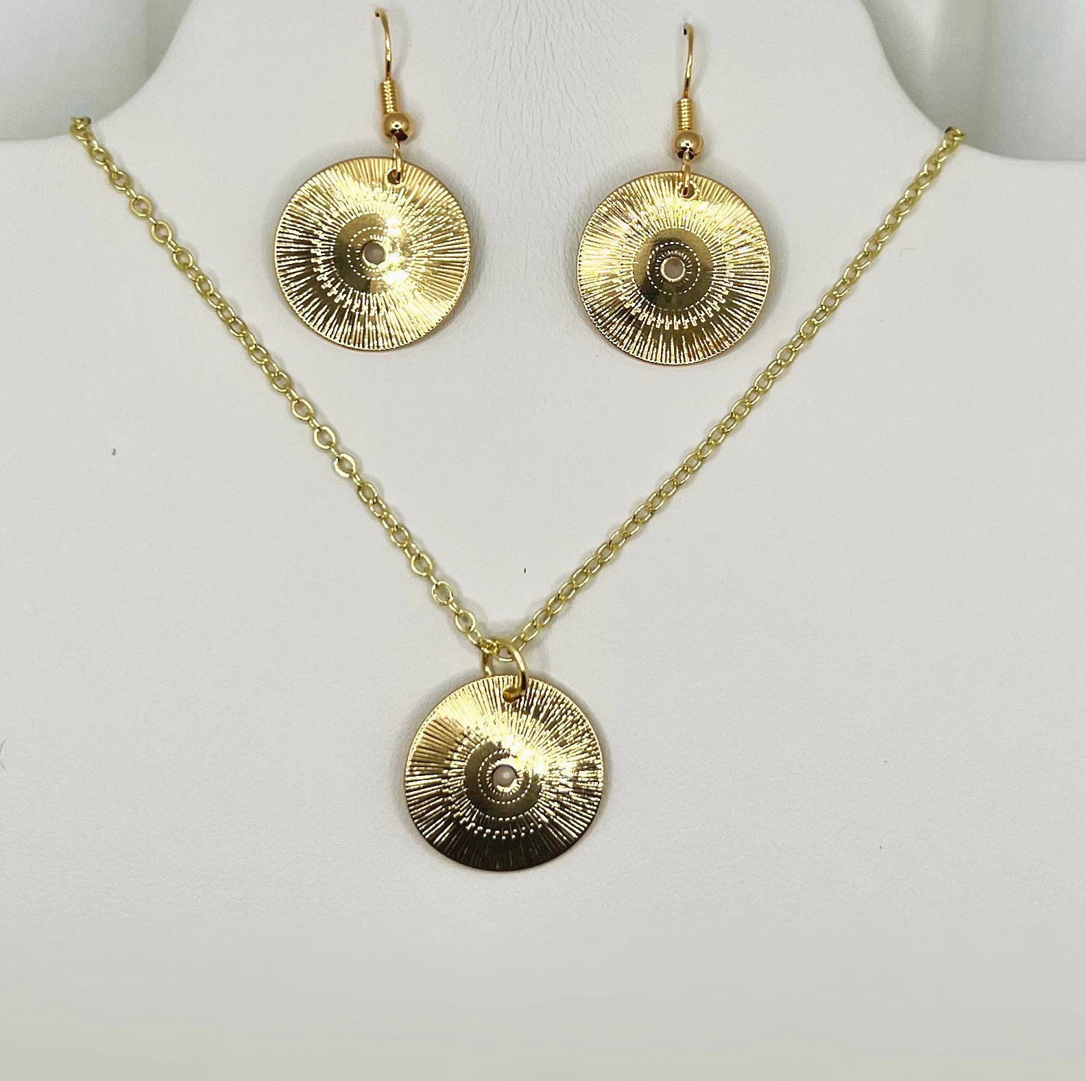 Gold Textured Charm Set 