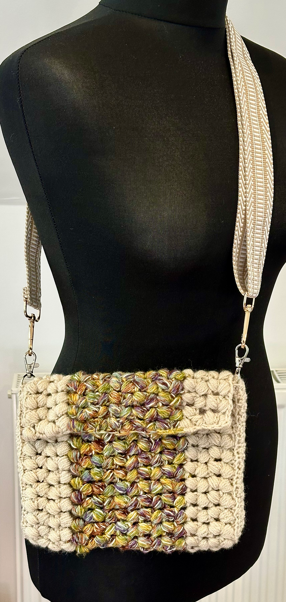 Thumbnail: Bobbles shoulder bag