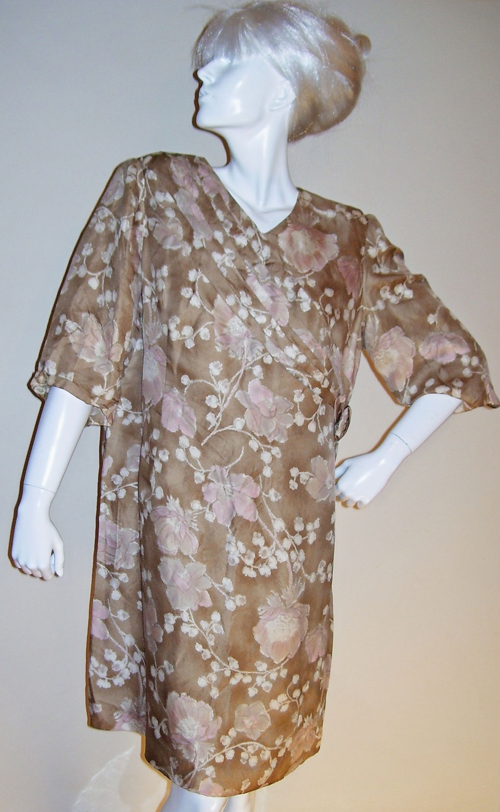Thumbnail: 60's Floral Silk Day Dress with Sleeves