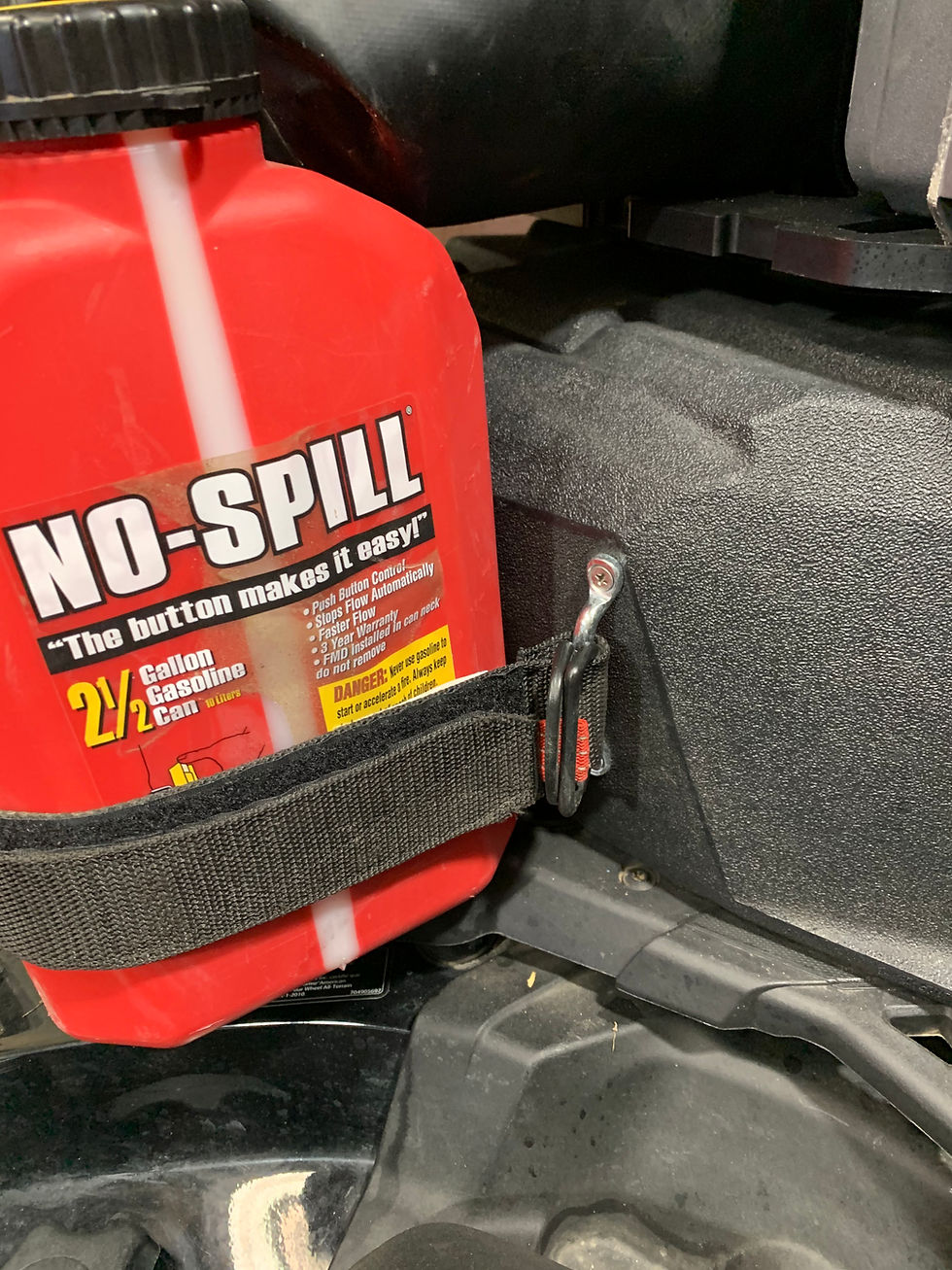 Thumbnail: No-Spill Fuel Gas Can Strap