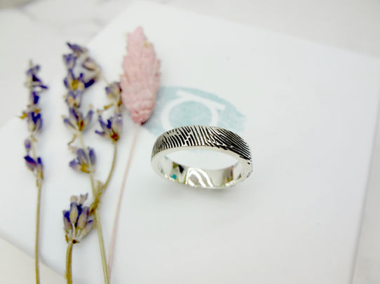 9ct white gold wedding band with fingerprint detail
