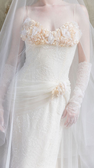 Vintage-Floranna-Italian-wedding-dress-full-veil.jpg
